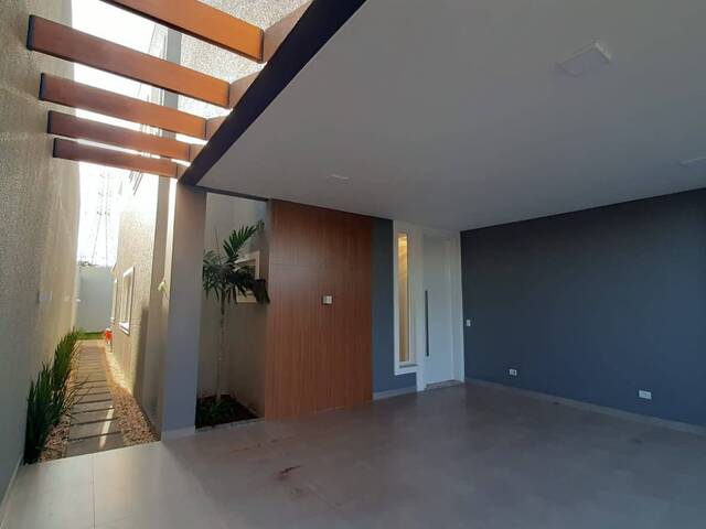 Sobrado para Venda em Cascavel - 4