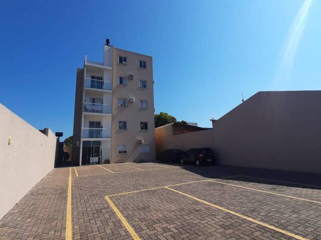 #40 - Apartamento para Venda em Cascavel - PR