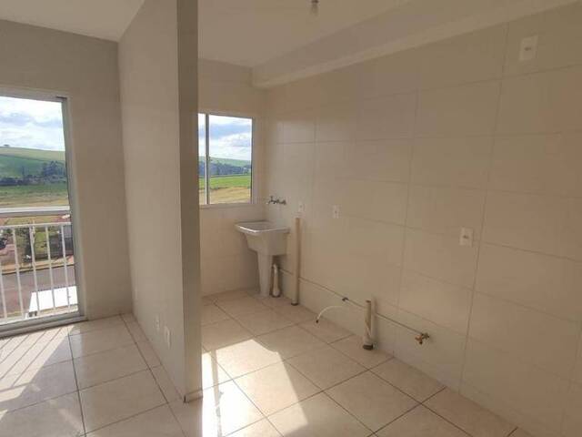 #103 - Apartamento para Venda em Cascavel - PR - 3