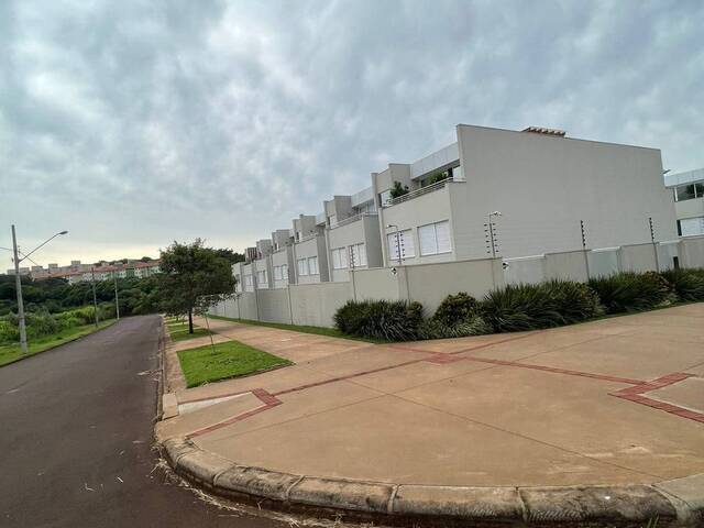 #126 - Sobrado para Venda em Cascavel - PR - 1