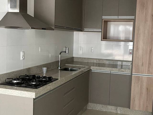 #126 - Sobrado para Venda em Cascavel - PR - 1