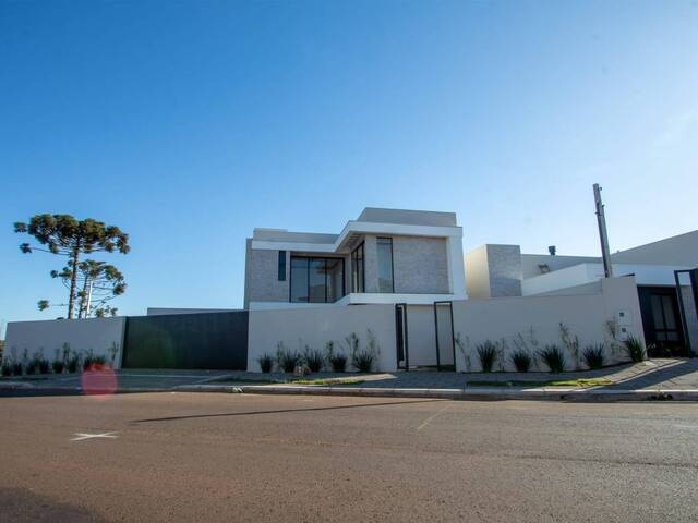 #149 - Sobrado para Venda em Cascavel - PR - 2