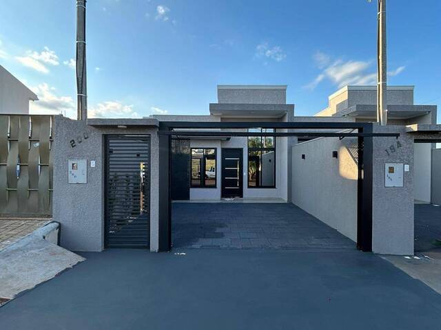 #151 - Casa para Venda em Cascavel - PR