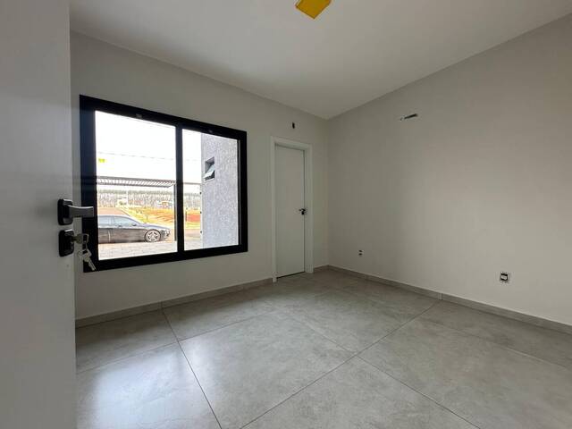 #132 - Casa para Venda em Cascavel - PR - 3