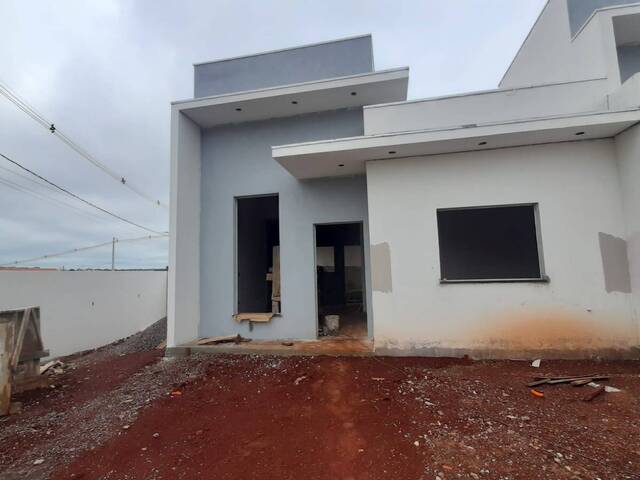 #215 - Casa para Venda em Cascavel - PR