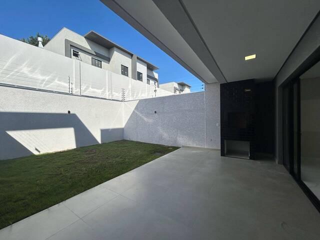 Sobrado para Venda em Cascavel - 4
