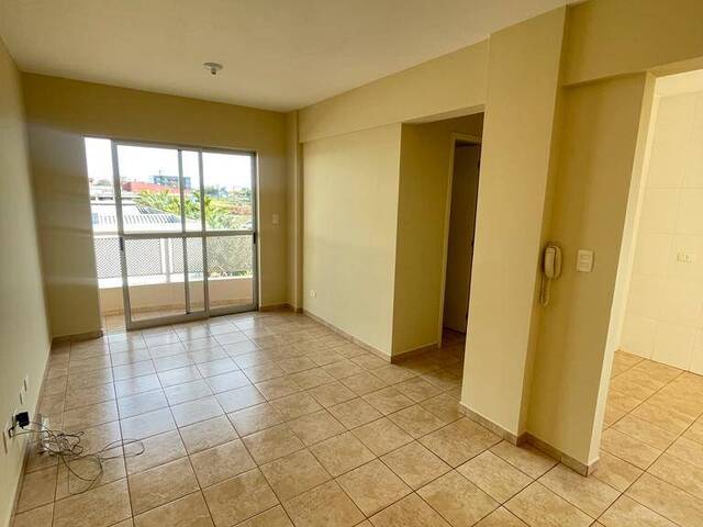#271 - Apartamento para Venda em Cascavel - PR - 2