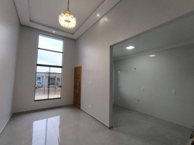 #239 - Casa para Venda em Cascavel - PR