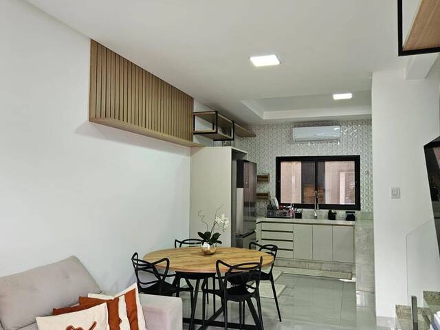 #319 - Sobrado para Venda em Cascavel - PR - 3