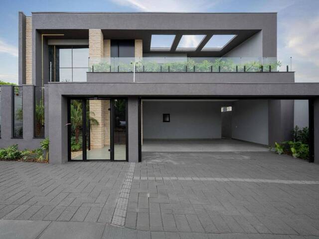 #326 - Sobrado para Venda em Cascavel - PR - 1