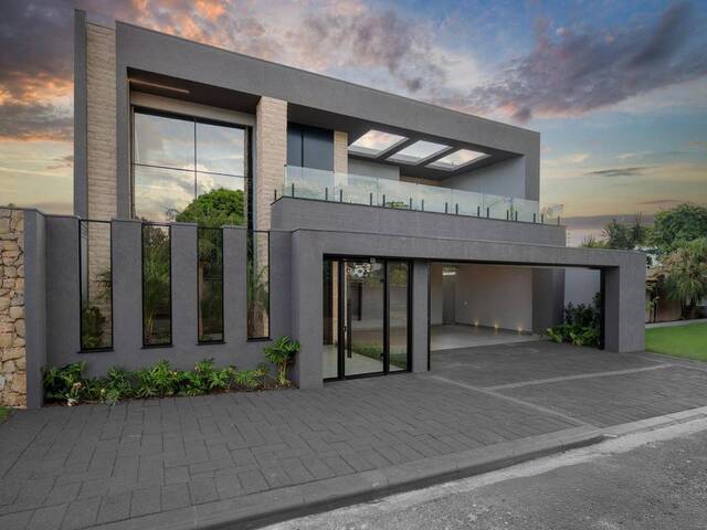 #326 - Sobrado para Venda em Cascavel - PR - 3