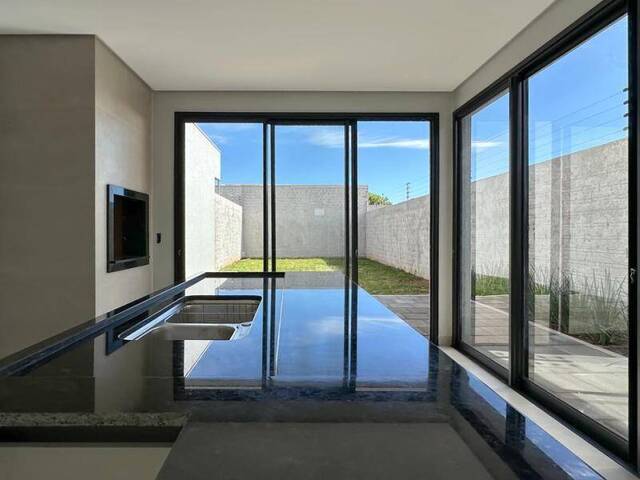 Sobrado para Venda em Cascavel - 5