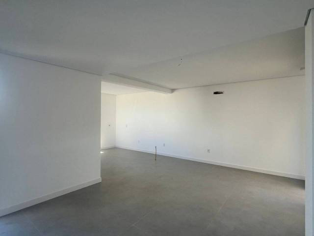 Sobrado para Venda em Cascavel - 4