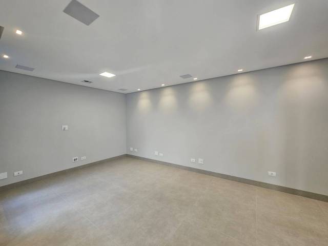 Sobrado para Venda em Cascavel - 5