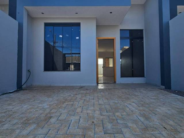 #240 - Casa para Venda em Cascavel - PR