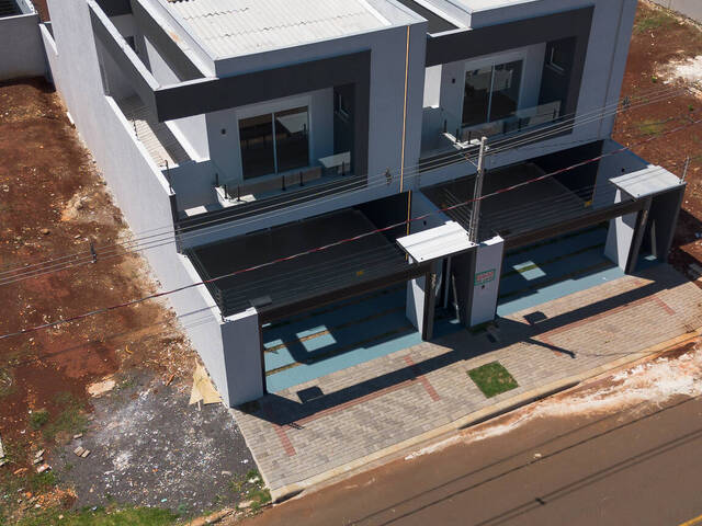 #344 - Sobrado para Venda em Cascavel - PR - 2