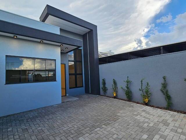 #354 - Casa para Venda em Cascavel - PR - 2